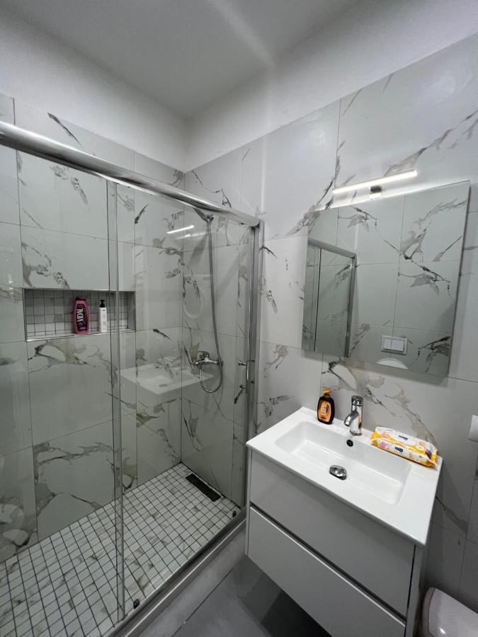 Gersi'S Daily Apartament Apartman Tirana Kültér fotó