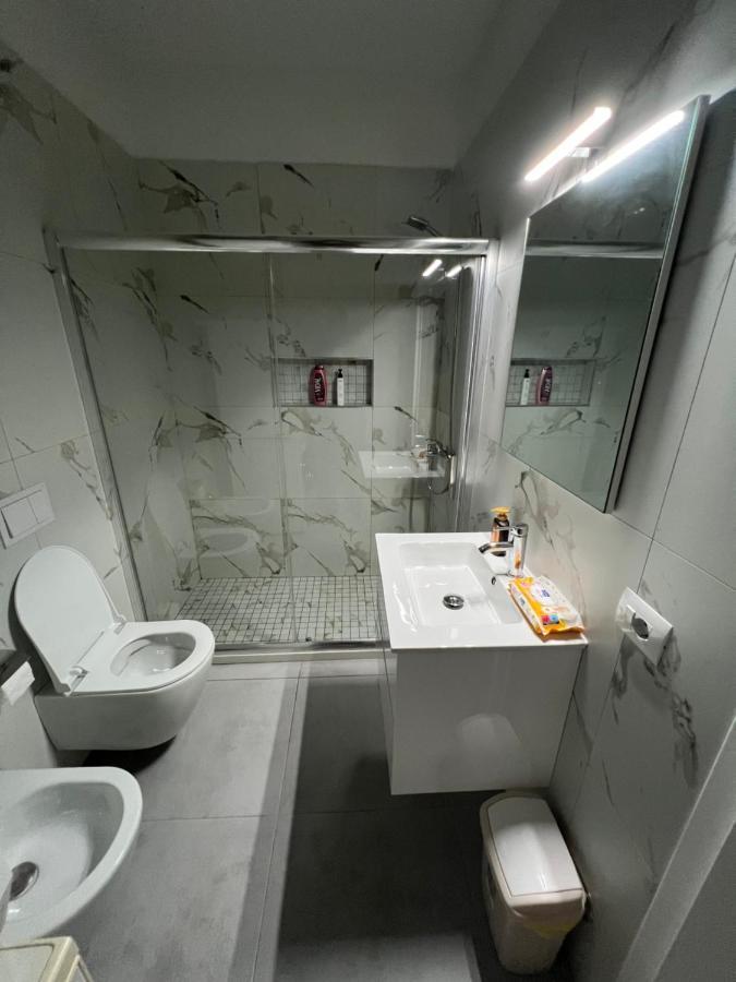 Gersi'S Daily Apartament Apartman Tirana Kültér fotó