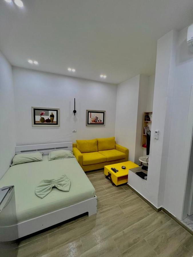Gersi'S Daily Apartament Apartman Tirana Kültér fotó